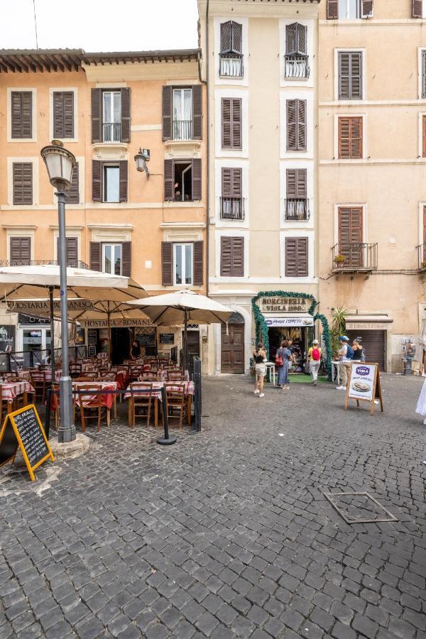 Modern Apartment In Campo De Fiori Rome Extérieur photo